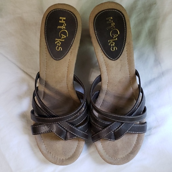 Cute Summertime Sandals - Picture 4 of 5